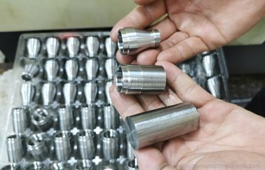 Stainless steel machine parts made of SS 303, 316, 316L with thread